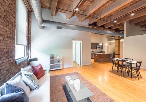 131 N Green St Lofts 131 N Green St Lofts Community Thumbnail 1
